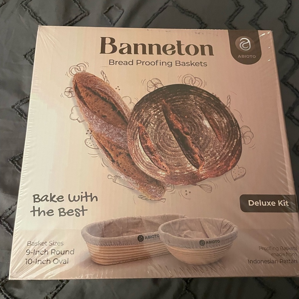 BRAND NEW Banneton bread proofing baskets deluxe kit
